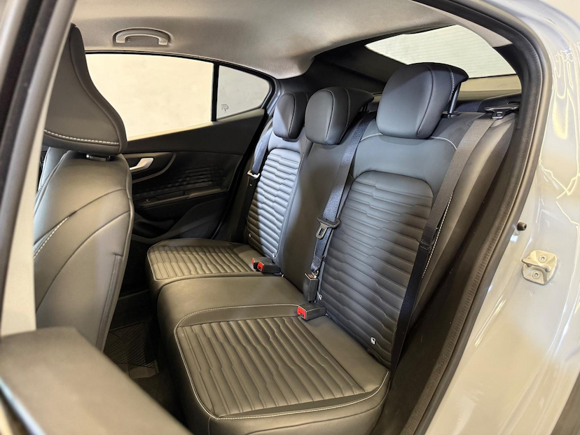 Foto do veículo FIAT FASTBACK  AUDACE 2024 22.085 KM 114.900,00