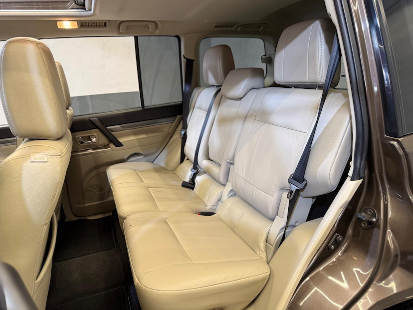 Foto do veículo MITSUBISHI PAJERO FULL  3.2 HPE 4X4 16V TURBO INTERCOOLER 2019 186.092 KM 199.900,00