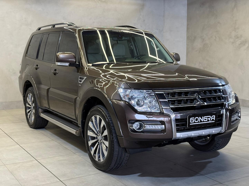 Foto do veículo MITSUBISHI PAJERO FULL  3.2 HPE 4X4 16V TURBO INTERCOOLER 2019 186.092 KM 199.900,00