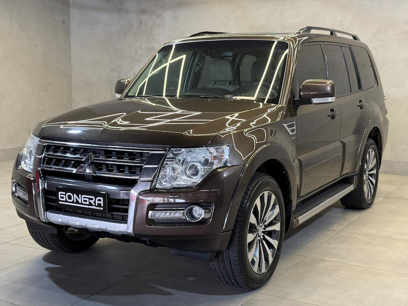 Foto do veículo MITSUBISHI PAJERO FULL  3.2 HPE 4X4 16V TURBO INTERCOOLER 2019 186.092 KM 199.900,00