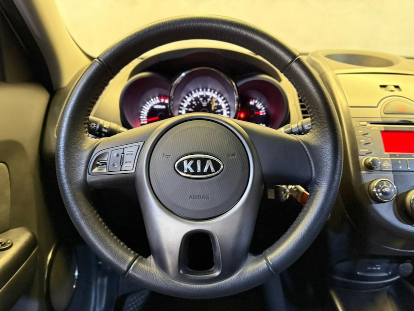 Foto do veículo KIA SOUL  EX 1.6 FF MT 2011 31.329 KM 48.900,00