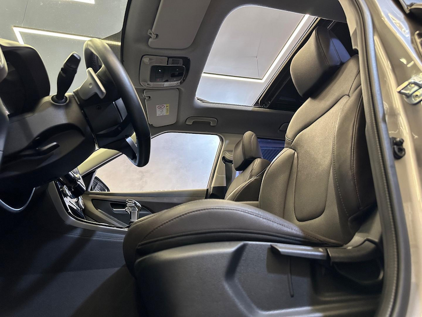 Foto do veículo HYUNDAI CRETA  1TA PLTINUM 2022 24.500 KM 125.900,00