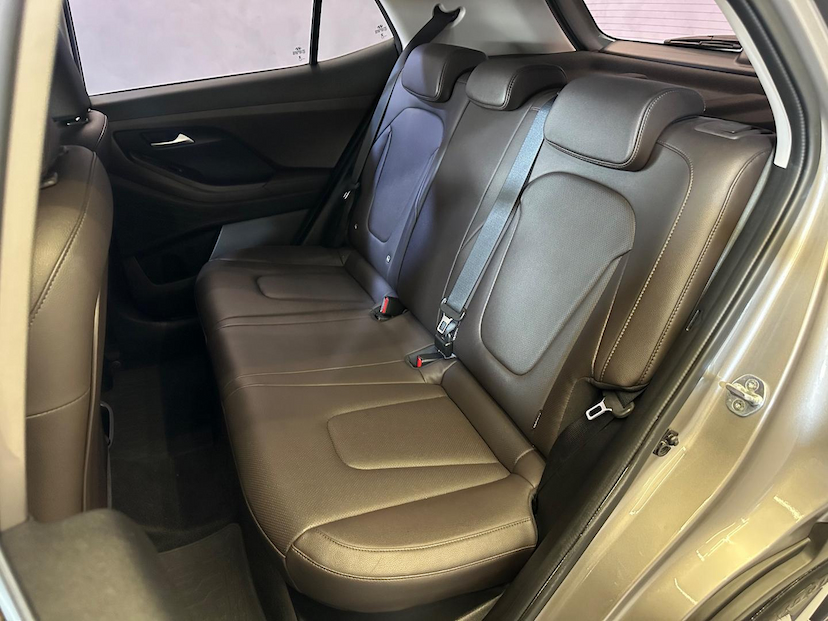 Foto do veículo HYUNDAI CRETA  1TA PLTINUM 2022 24.500 KM 125.900,00