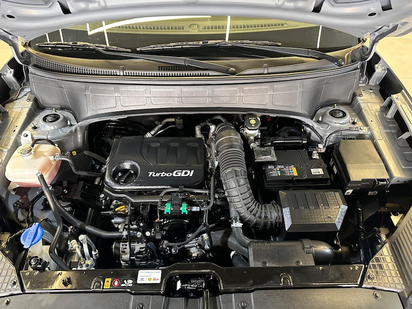 Foto do veículo HYUNDAI CRETA  1TA PLTINUM 2022 24.500 KM 125.900,00