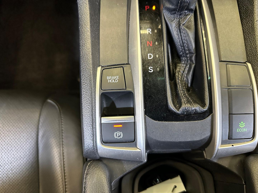 Foto do veículo HONDA CIVIC  EXL CVT 2020 70.392 KM 126.900,00