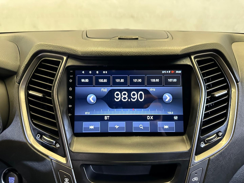 Foto do veículo HYUNDAI SANTA FÉ SANTA FE/GLS 3.3 V6 4X4 TIPTRONIC 2018 91.951 KM 119.900,00