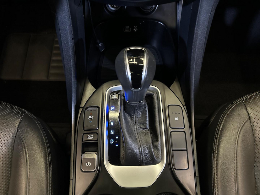 Foto do veículo HYUNDAI SANTA FÉ SANTA FE/GLS 3.3 V6 4X4 TIPTRONIC 2018 91.951 KM 119.900,00