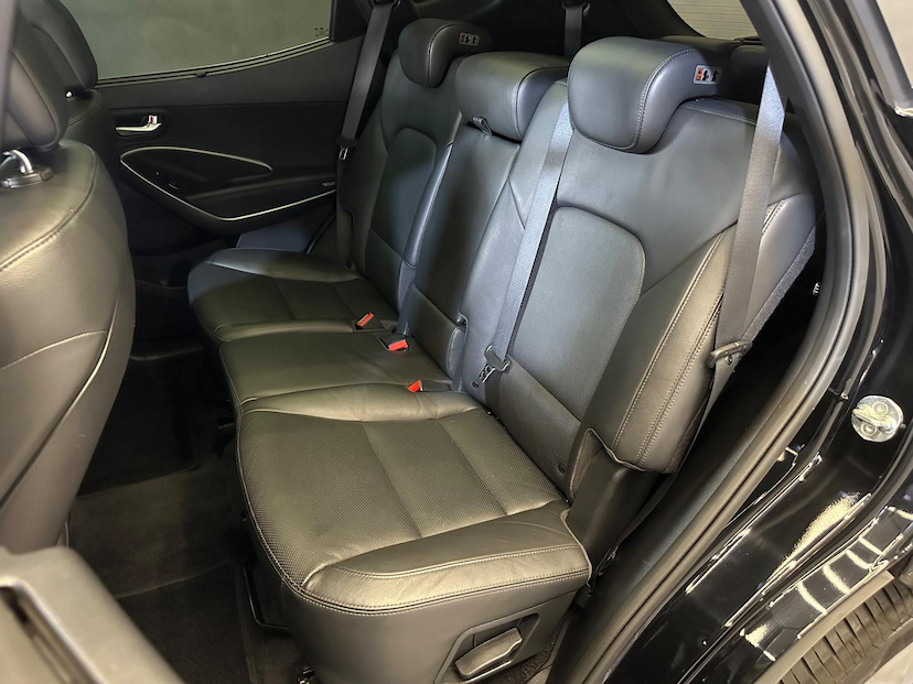 Foto do veículo HYUNDAI SANTA FÉ SANTA FE/GLS 3.3 V6 4X4 TIPTRONIC 2018 91.951 KM 119.900,00
