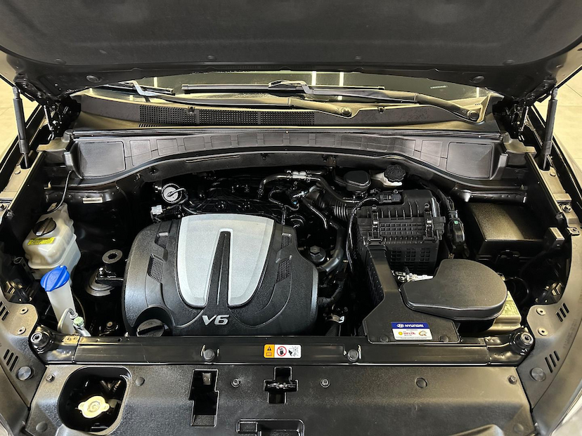 Foto do veículo HYUNDAI SANTA FÉ SANTA FE/GLS 3.3 V6 4X4 TIPTRONIC 2018 91.951 KM 119.900,00