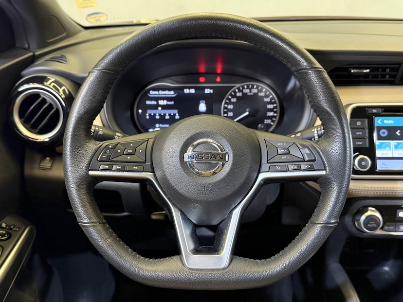 Foto do veículo NISSAN KICKS  SL CVT 2021 28.500 KM 99.900,00