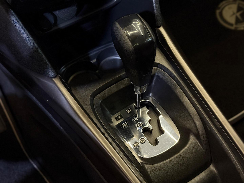 Foto do veículo PEUGEOT 2008  CROSS EAT6 2019 30.129 KM 75.900,00