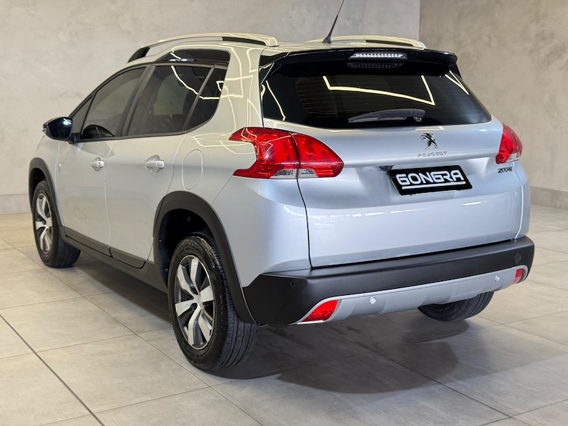 Foto do veículo PEUGEOT 2008  CROSS EAT6 2019 30.129 KM 75.900,00