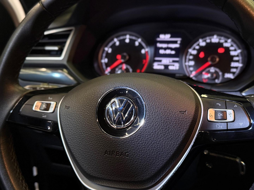Foto do veículo VOLKSWAGEN SAVEIRO  CD CROSS MPI 2023 49.846 KM 99.900,00