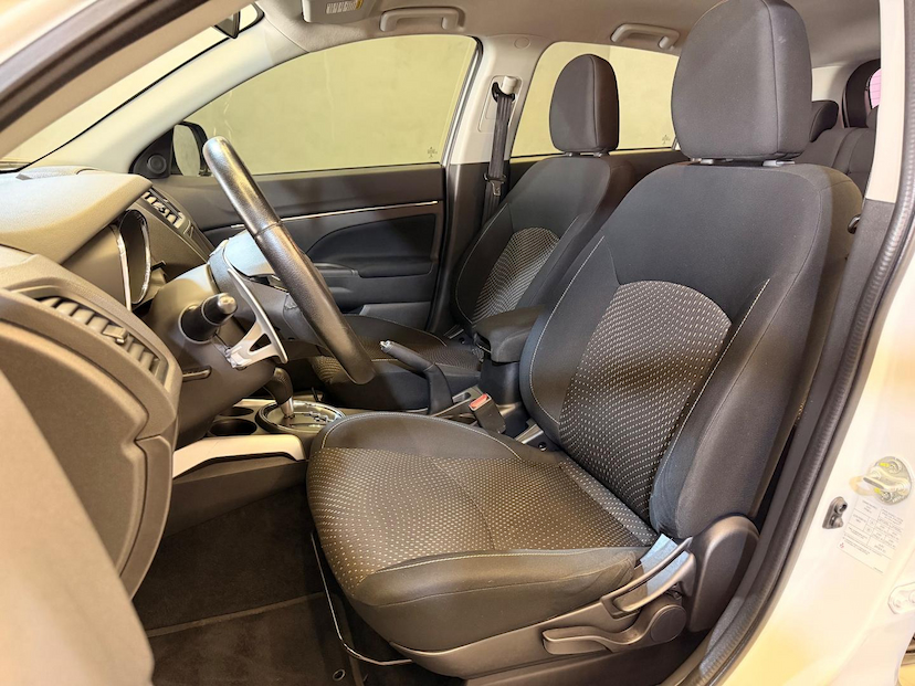 Foto do veículo MITSUBISHI ASX  2.0 CVT FLEX 2018 77.428 KM 89.900,00