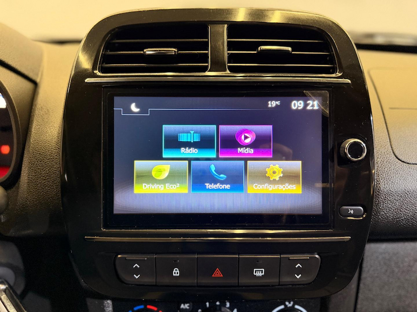 Foto do veículo RENAULT KWID  OUTSID 2 2024 48.771 KM 62.900,00