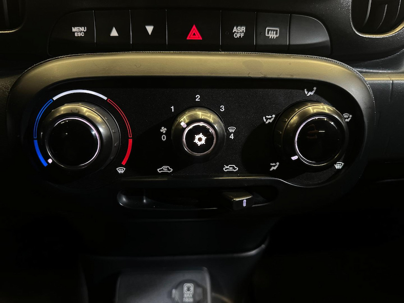 Foto do veículo FIAT MOBI  LIKE 2025 13.400 KM 64.900,00