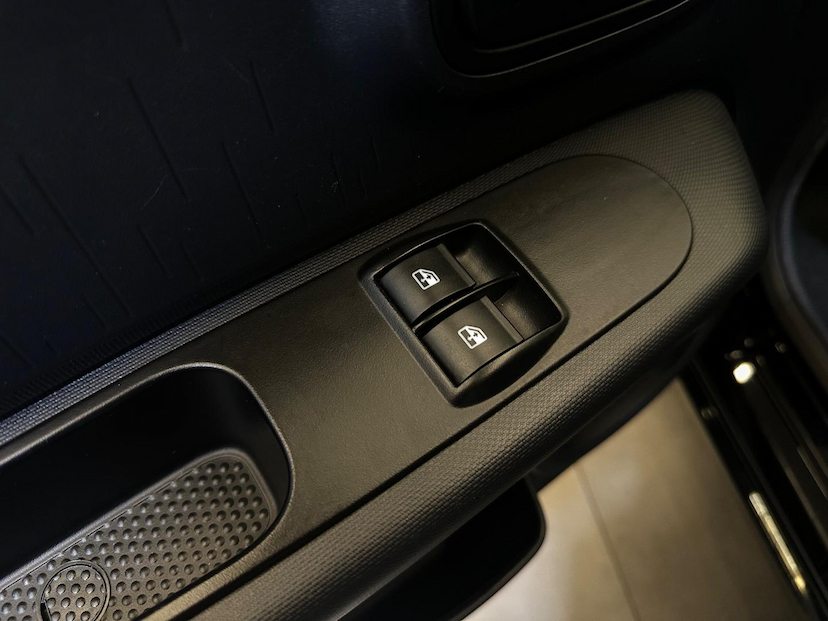 Foto do veículo FIAT MOBI  LIKE 2025 13.400 KM 64.900,00
