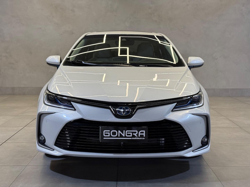 Foto do veículo TOYOTA COROLLA  ALTIS PREMIUM HYBRID 1.8 FLEX AUT. 2021 100 KM 136.900,00