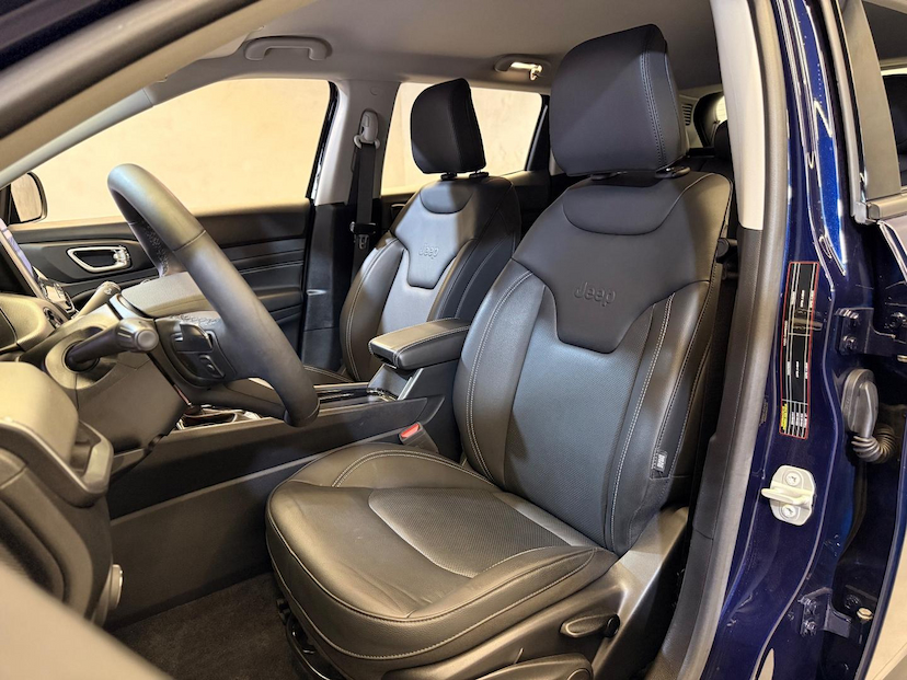 Foto do veículo JEEP COMPASS  LONG T 2025 6.150 KM 159.900,00