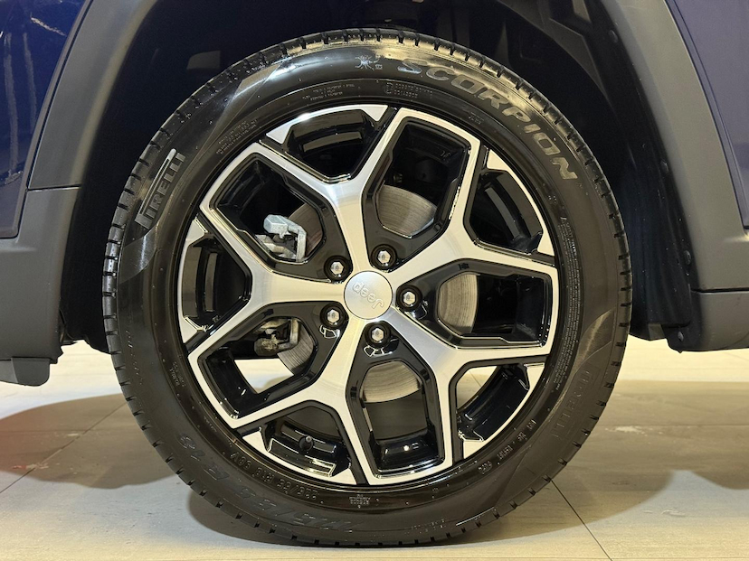 Foto do veículo JEEP COMPASS  LONG T 2025 6.150 KM 159.900,00