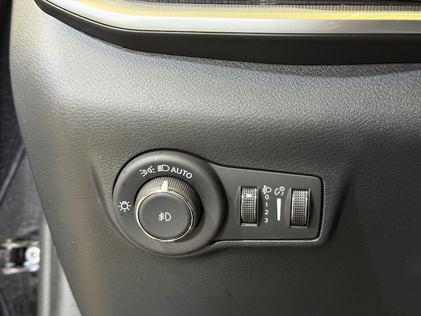 Foto do veículo JEEP COMPASS  LONG T 2025 9.362 KM 155.900,00