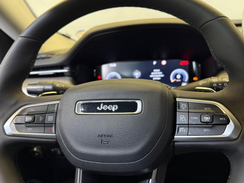 Foto do veículo JEEP COMPASS  LONG T 2025 9.362 KM 155.900,00