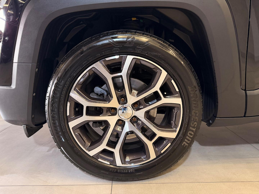 Foto do veículo JEEP RENEGADE  LONGITUDE T270 1.3 TB 4X2 FLEX AUT 2023 50.966 KM 103.900,00