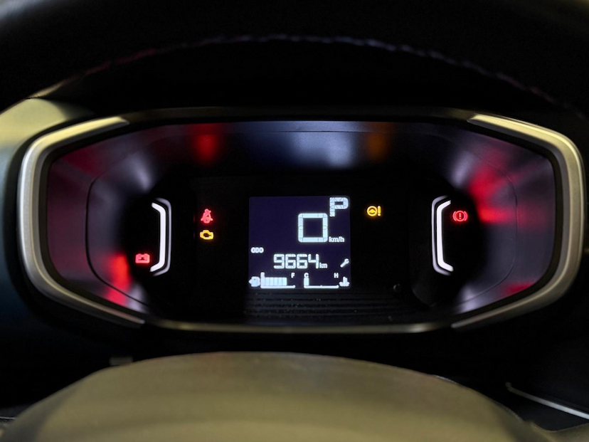 Foto do veículo CITROËN C3  YOU! 1.0 FLEX TURBO 200 AUT. 2025 9.662 KM 94.900,00