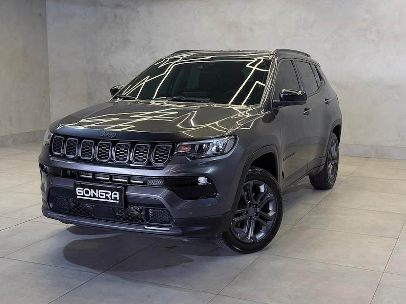 Foto do veículo JEEP COMPASS  LONG. NIG. EAGLE 1.3 4X2 FLEX AUT. 2025 12.203 KM 168.900,00