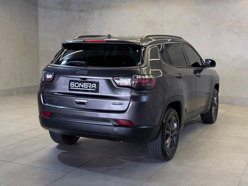 Foto do veículo JEEP COMPASS  LONG. NIG. EAGLE 1.3 4X2 FLEX AUT. 2025 12.203 KM 168.900,00