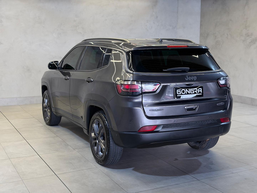 Foto do veículo JEEP COMPASS  LONG. NIG. EAGLE 1.3 4X2 FLEX AUT. 2025 12.203 KM 168.900,00