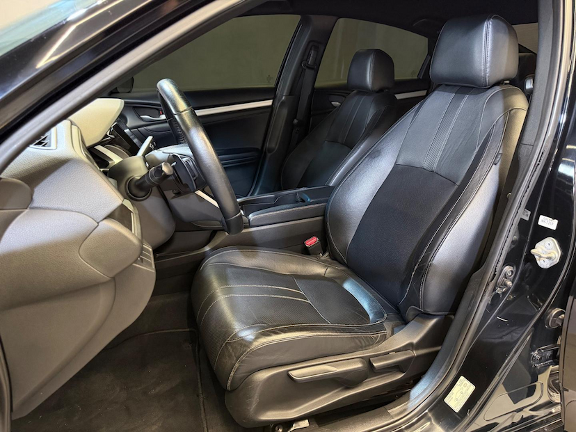 Foto do veículo HONDA CIVIC  2.0 16V FLEXONE  EX CVT 2017 122.125 KM 105.900,00