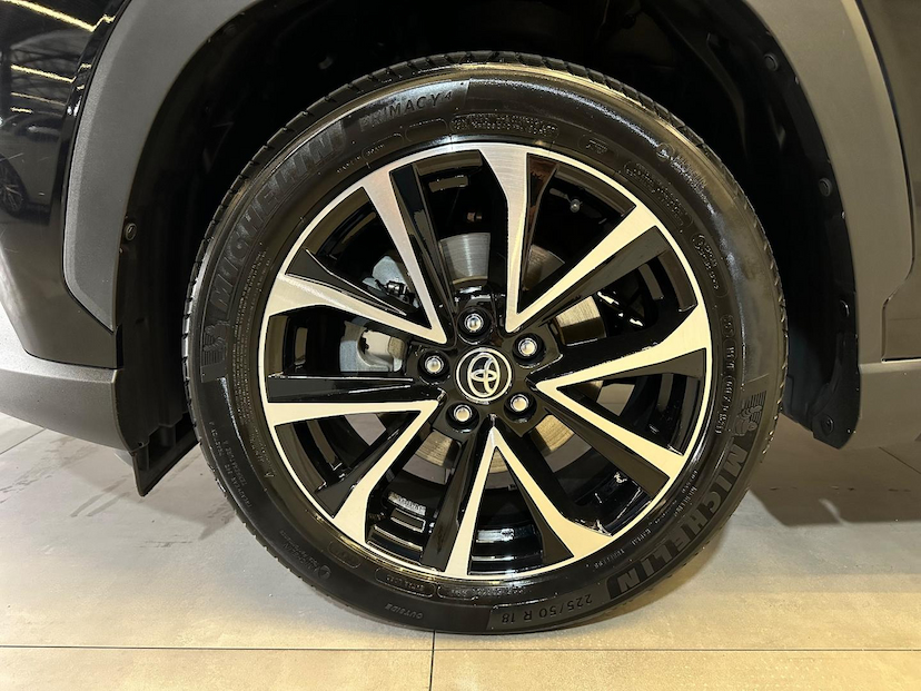 Foto do veículo TOYOTA COROLLA CROSS  XRX HYBRID 2022 73.200 KM 152.900,00