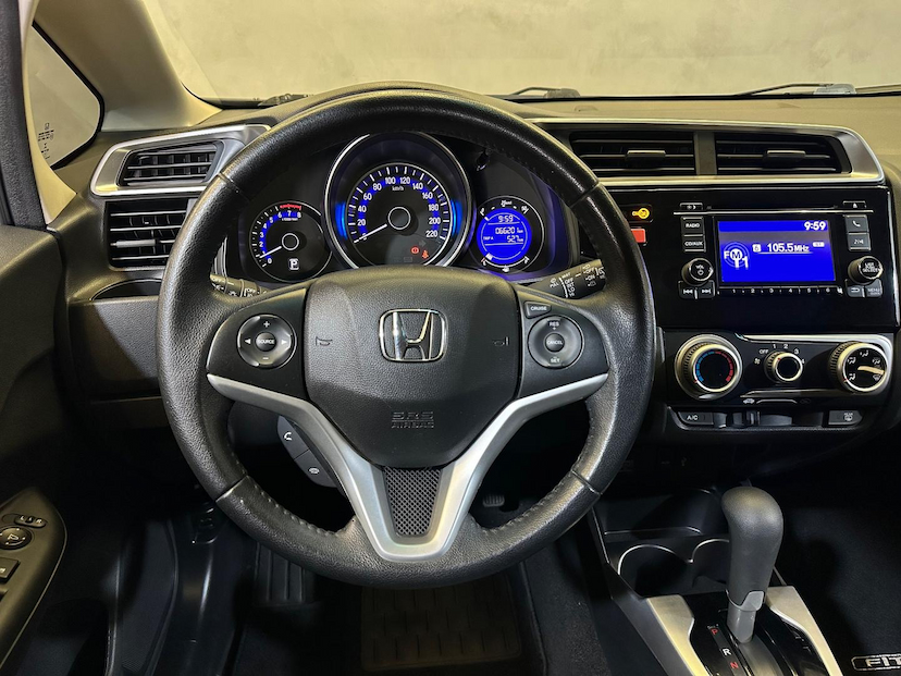 Foto do veículo HONDA FIT  EX CVT 2016 66.200 KM 78.900,00