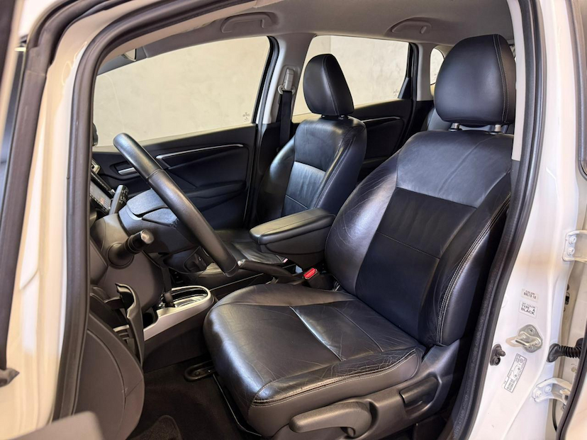 Foto do veículo HONDA FIT  EX CVT 2016 88.500 KM 72.900,00