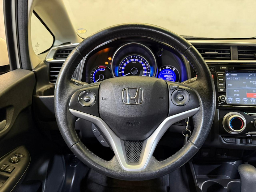 Foto do veículo HONDA FIT  EX CVT 2016 88.500 KM 72.900,00