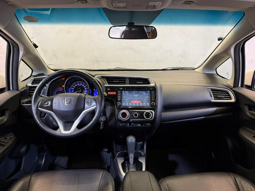 Foto do veículo HONDA FIT  EX CVT 2016 88.500 KM 72.900,00