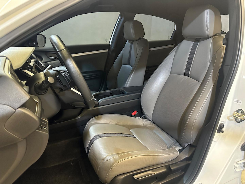 Foto do veículo HONDA CIVIC  EXL CVT 2020 53.300 KM 129.900,00