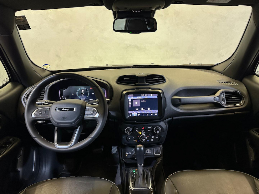 Foto do veículo JEEP RENEGADE  S T2704X4 2022 20.790 KM 117.900,00