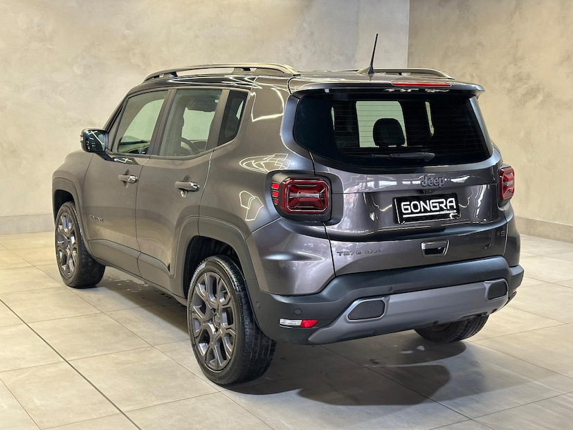 Foto do veículo JEEP RENEGADE  S T2704X4 2022 20.790 KM 117.900,00