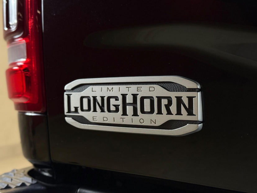 Foto do veículo RAM 3500  LONGHORN 6.7D 2024 12.780 KM 459.900,00
