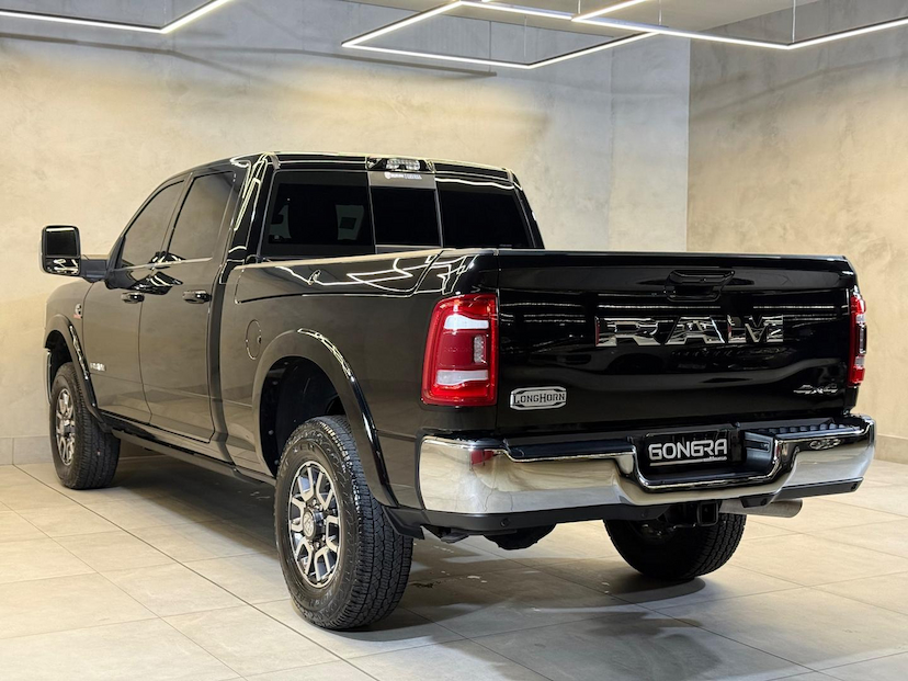 Foto do veículo RAM 3500  LONGHORN 6.7D 2024 12.780 KM 459.900,00