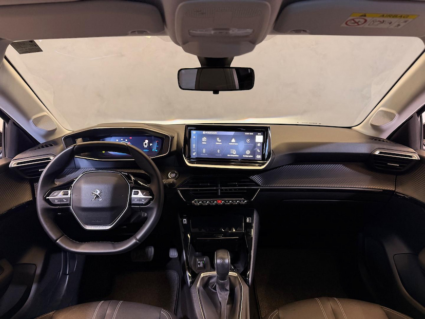 Foto do veículo PEUGEOT 208  GRIFF T200 2024 9.123 KM 104.900,00