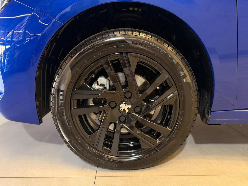 Foto do veículo PEUGEOT 208  GRIFF T200 2024 9.123 KM 104.900,00