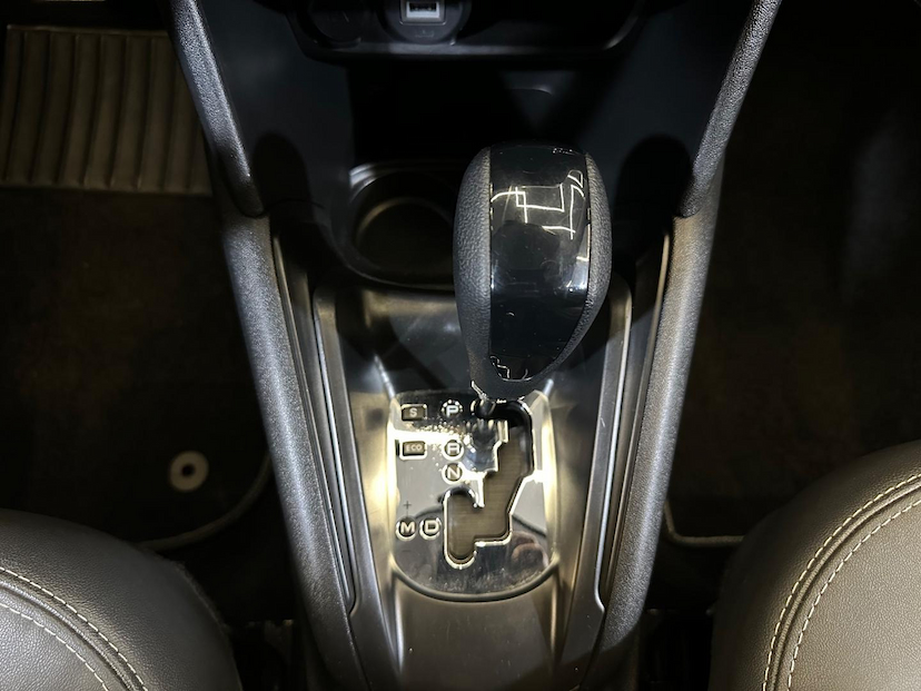 Foto do veículo PEUGEOT 2008  STYLE AT 2023 22.000 KM 91.900,00