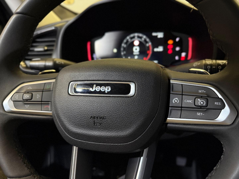 Foto do veículo JEEP RENEGADE  LGTD T270 2023 35.444 KM 106.900,00