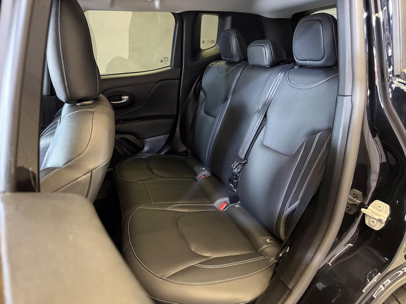 Foto do veículo JEEP RENEGADE  LGTD T270 2023 35.444 KM 106.900,00