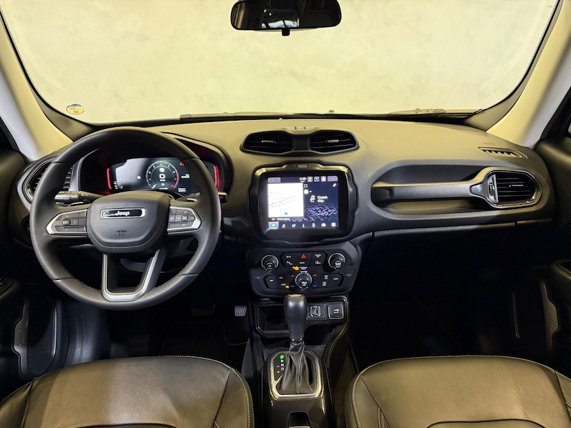 Foto do veículo JEEP RENEGADE  LGTD T270 2023 35.444 KM 106.900,00