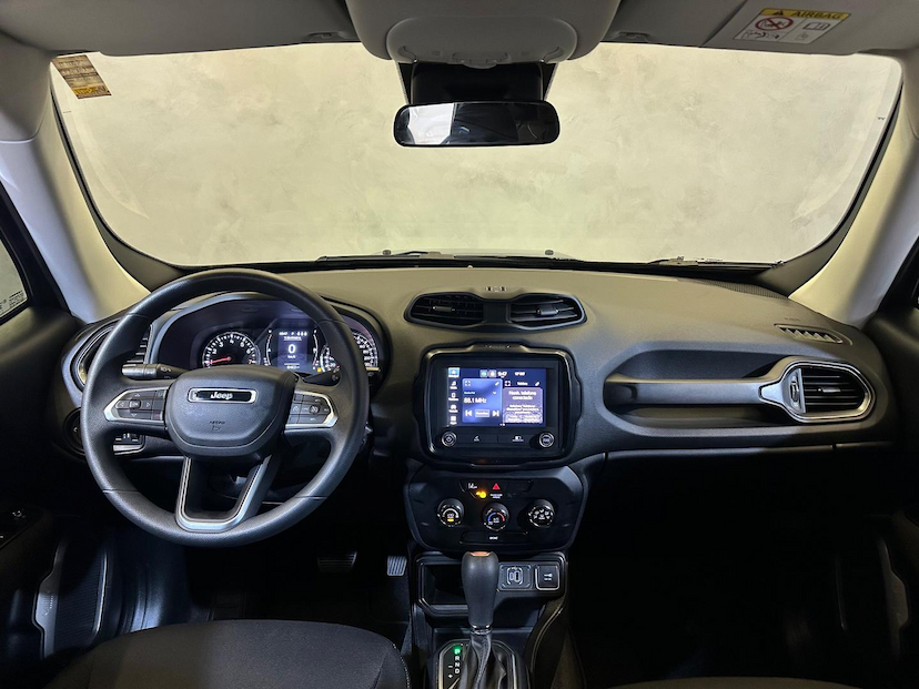 Foto do veículo JEEP RENEGADE  1.3 TURBO 2025 8.460 KM 108.900,00