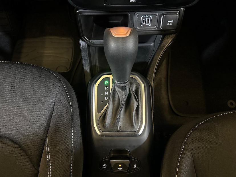Foto do veículo JEEP RENEGADE  1.3 TURBO 2025 8.460 KM 108.900,00